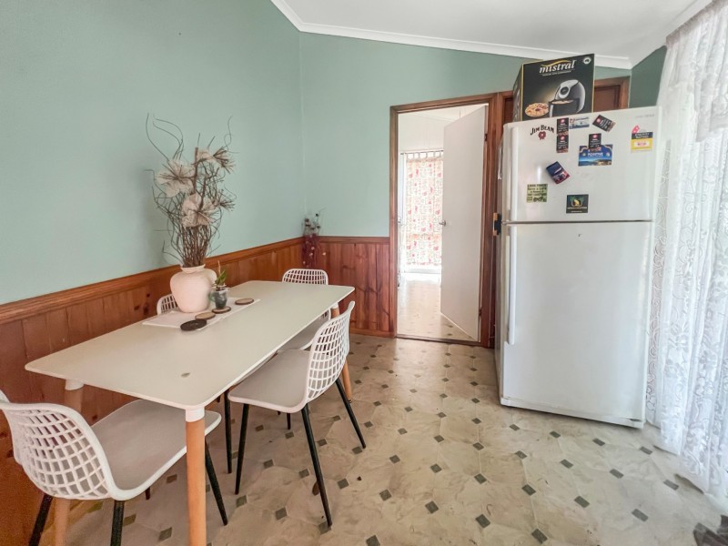 24 Creek Street, Bowen QLD 4805