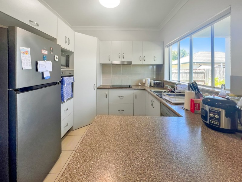 6 Seabreeze Crescent, Bowen QLD 4805