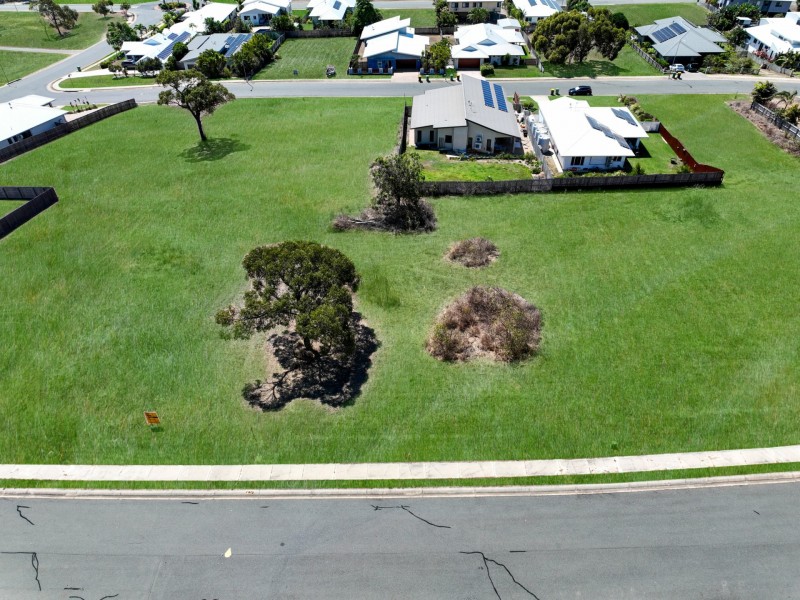 9 Seacove Crescent, Bowen QLD 4805