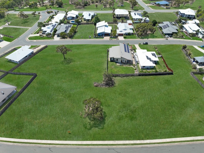 9 Seacove Crescent, Bowen QLD 4805