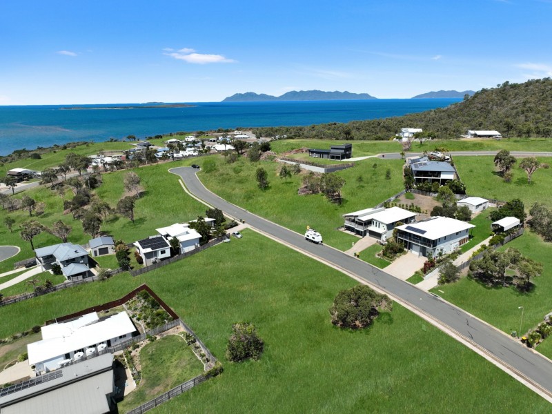 9 Seacove Crescent, Bowen QLD 4805