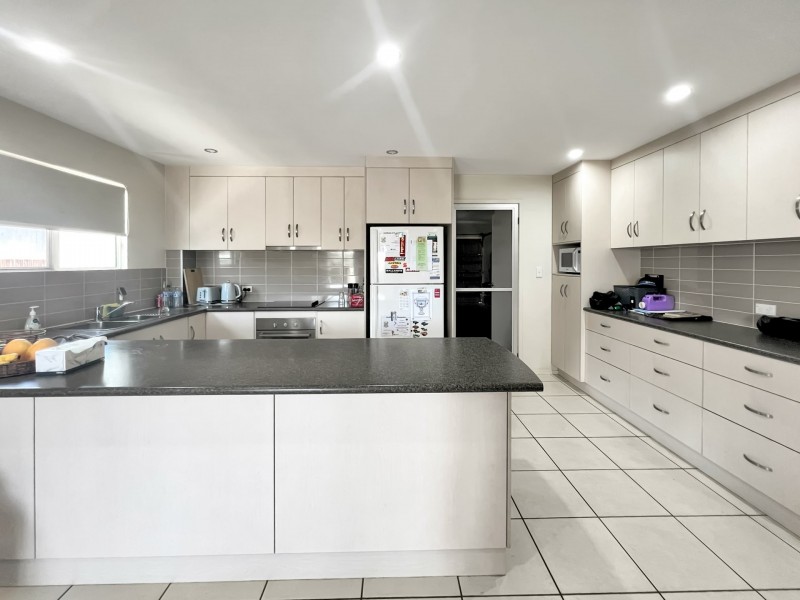 Unit 6/1 Murroona Road, Bowen QLD 4805