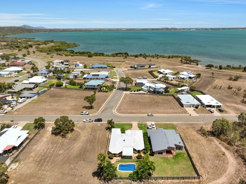 142 Ocean View Drive, Bowen QLD 4805