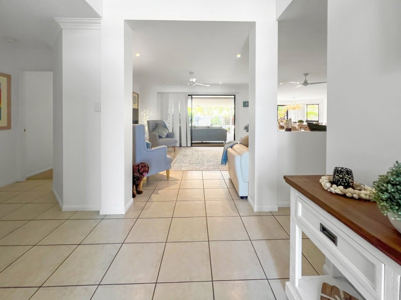 142 Ocean View Drive, Bowen QLD 4805