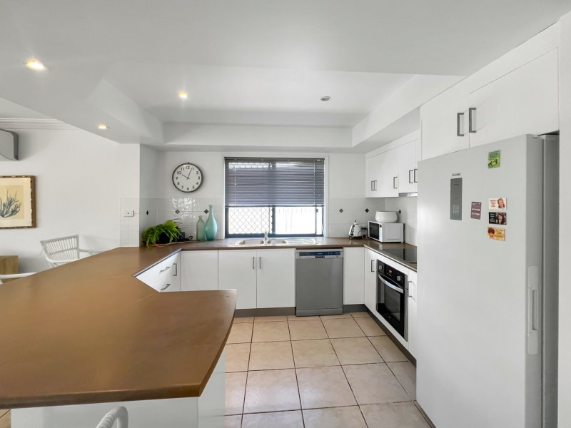 142 Ocean View Drive, Bowen QLD 4805