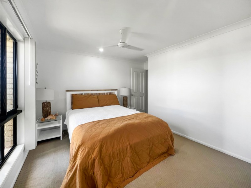 142 Ocean View Drive, Bowen QLD 4805
