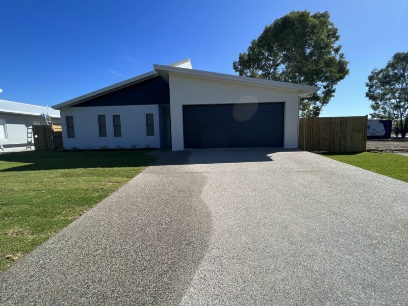 11 Crofton Street, Bowen QLD 4805