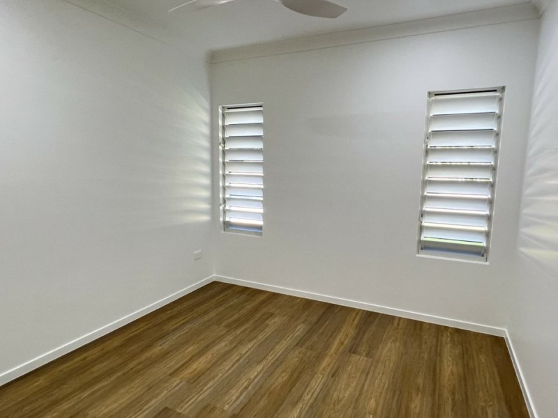 11 Crofton Street, Bowen QLD 4805