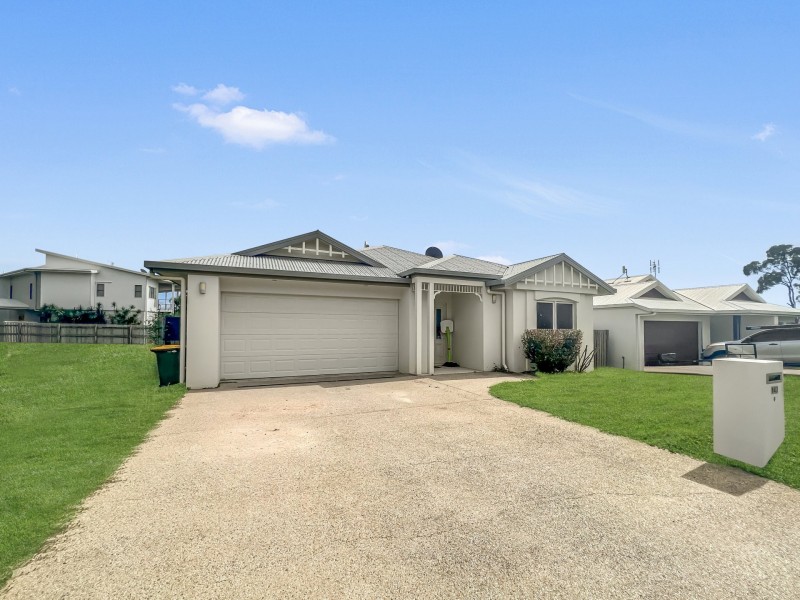 143 Oceanview Drive, Bowen QLD 4805