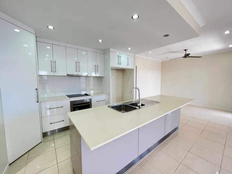 143 Oceanview Drive, Bowen QLD 4805