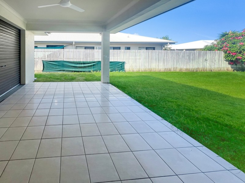 8 Cowrie Street, Bowen QLD 4805