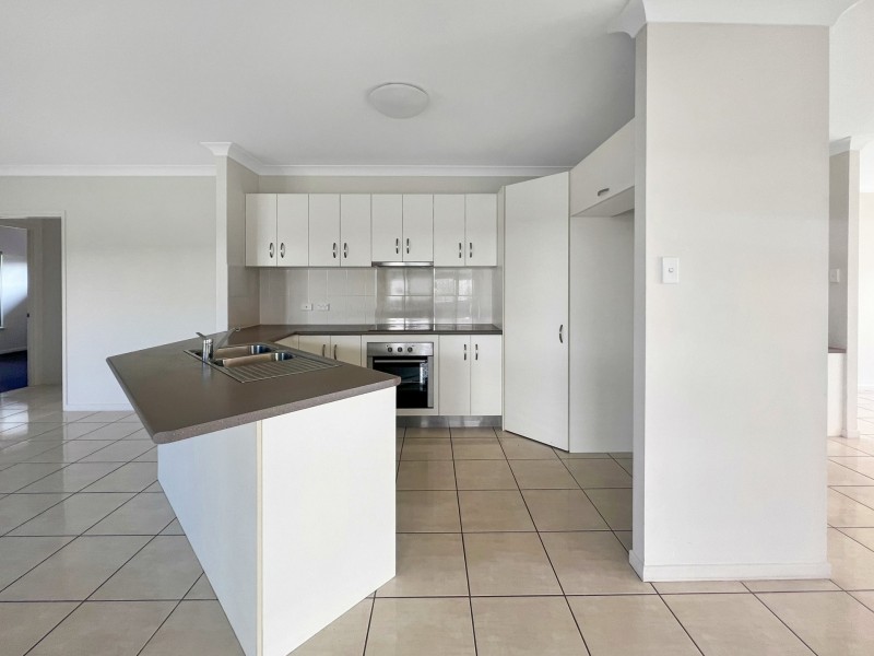 8 Cowrie Street, Bowen QLD 4805