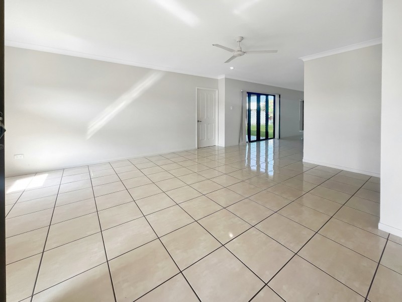8 Cowrie Street, Bowen QLD 4805