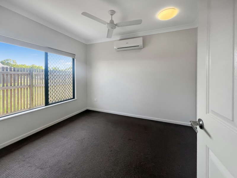 8 Cowrie Street, Bowen QLD 4805