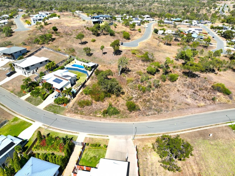 27 Seacove Crescent, Bowen QLD 4805