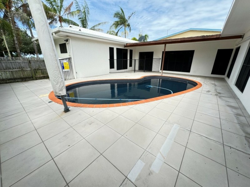 57 Horseshoe Bay Road, Bowen QLD 4805