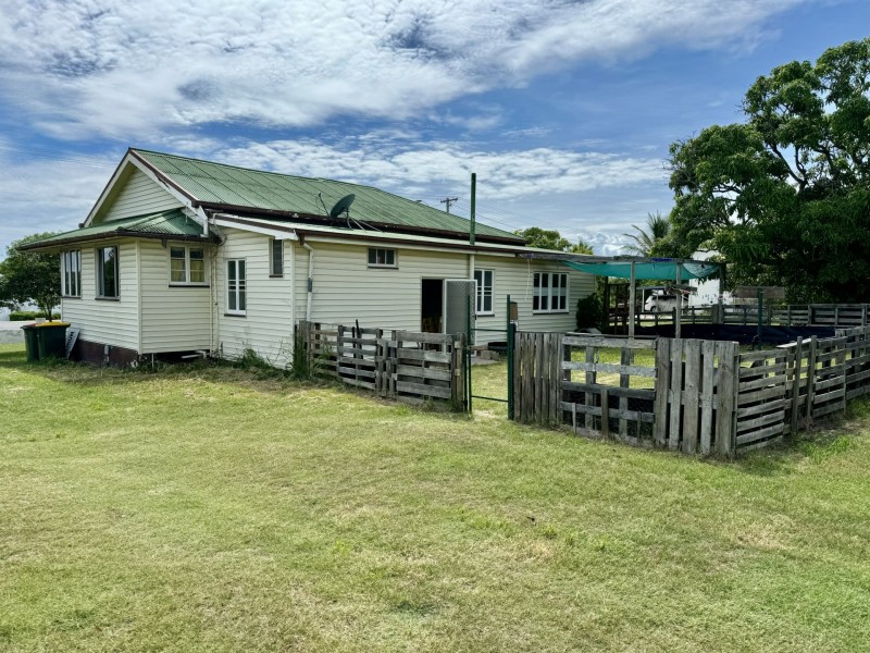 123 Herbert Street, Bowen QLD 4805