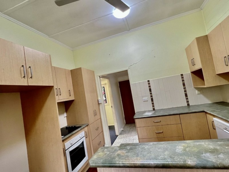 53 Poole Street, Bowen QLD 4805
