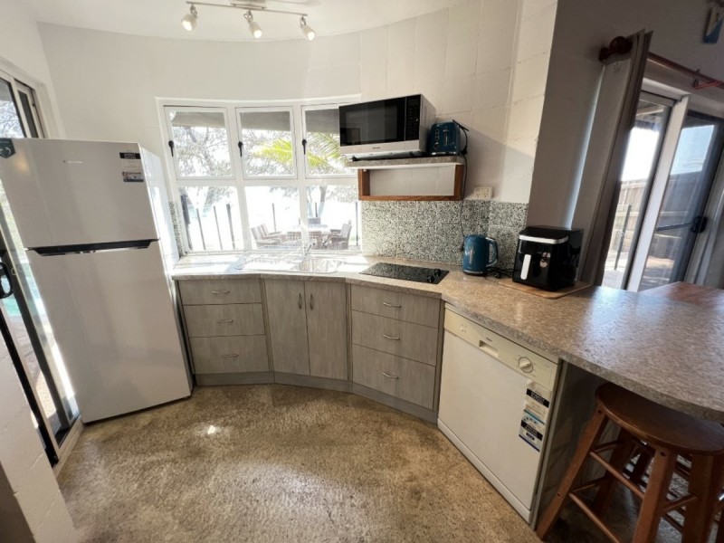 1/8 Pandanus Street, Bowen QLD 4805