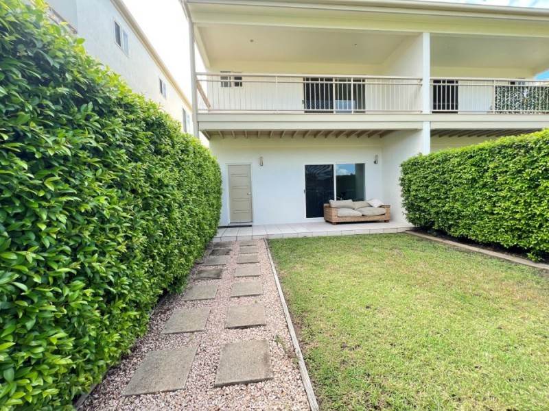 4/1 Murroona Street, Bowen QLD 4805