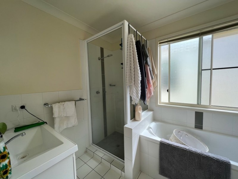 4/1 Murroona Street, Bowen QLD 4805