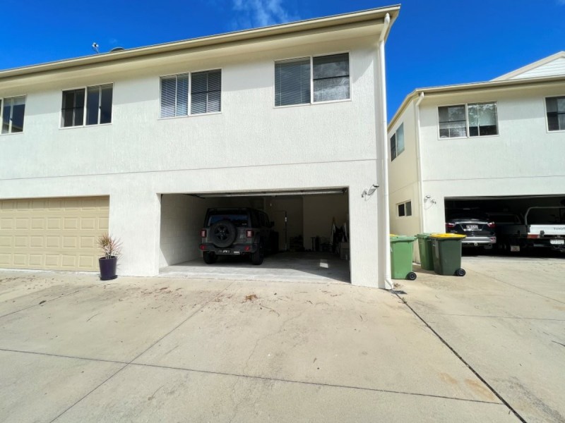 4/1 Murroona Street, Bowen QLD 4805