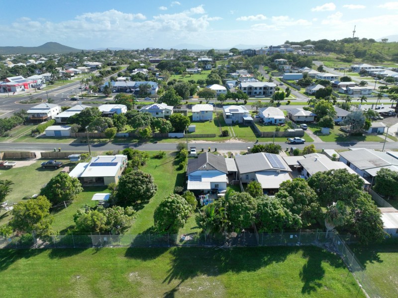 4 Korah Street, Bowen QLD 4805
