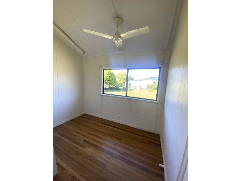 4 Korah Street, Bowen QLD 4805