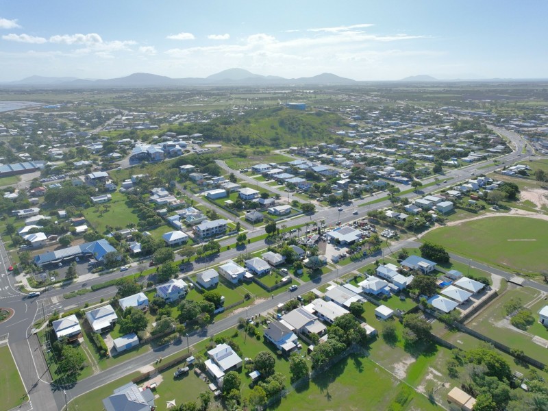 4 Korah Street, Bowen QLD 4805