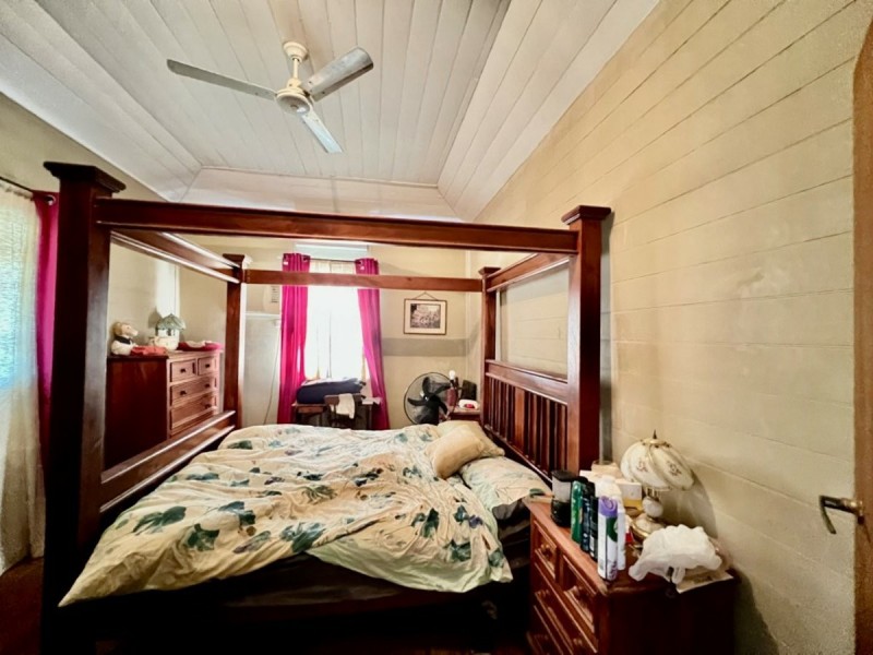 15 Kennedy Street, Bowen QLD 4805