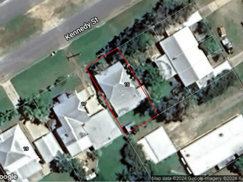 15 Kennedy Street, Bowen QLD 4805