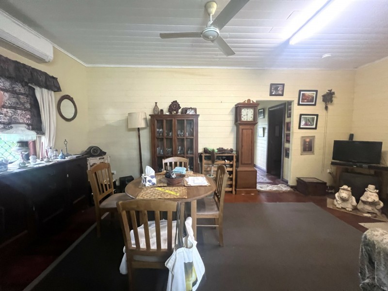 15 Kennedy Street, Bowen QLD 4805