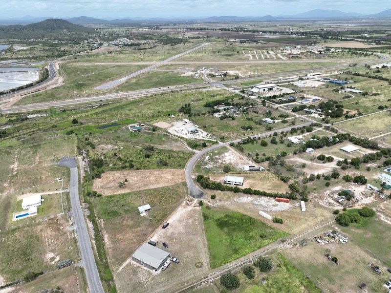 33 Ascot Crescent, Bowen QLD 4805
