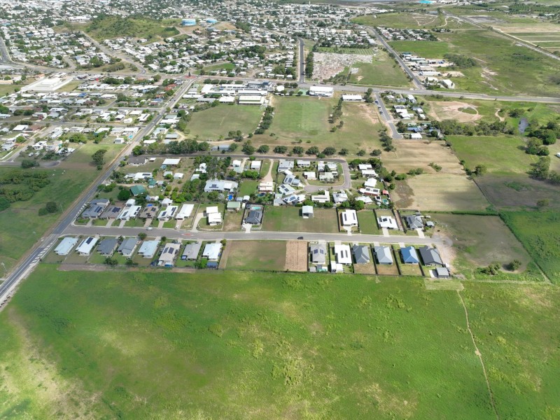 27 Harrison Court, Bowen QLD 4805