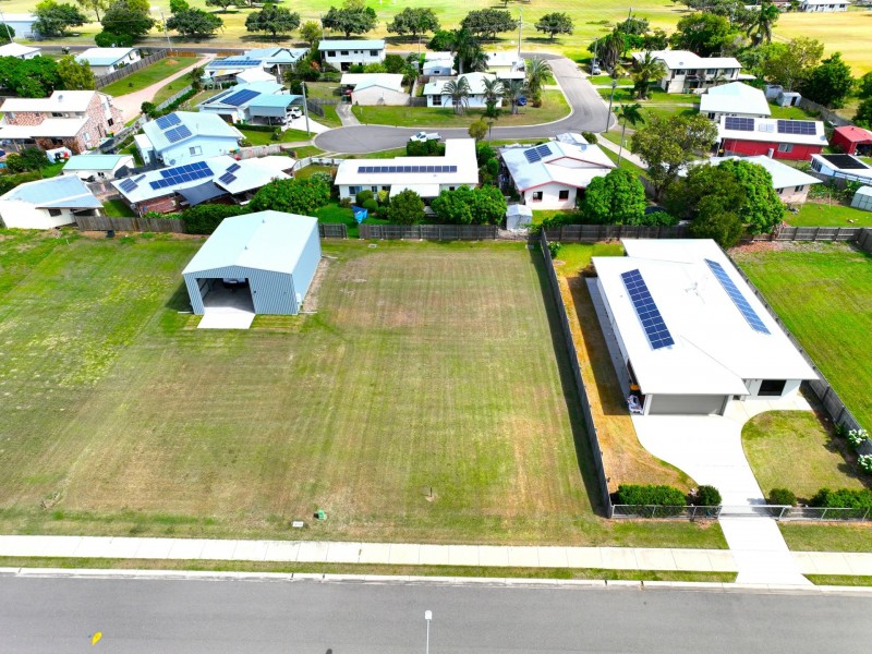 27 Harrison Court, Bowen QLD 4805