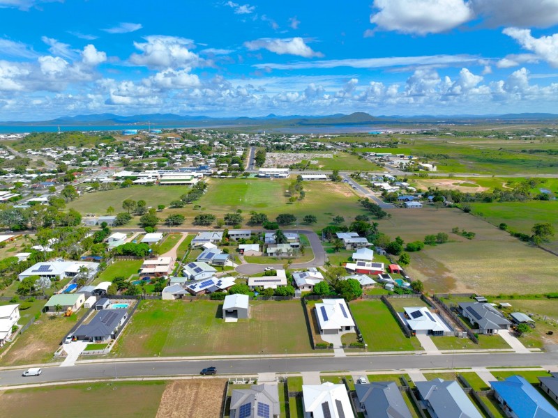 27 Harrison Court, Bowen QLD 4805