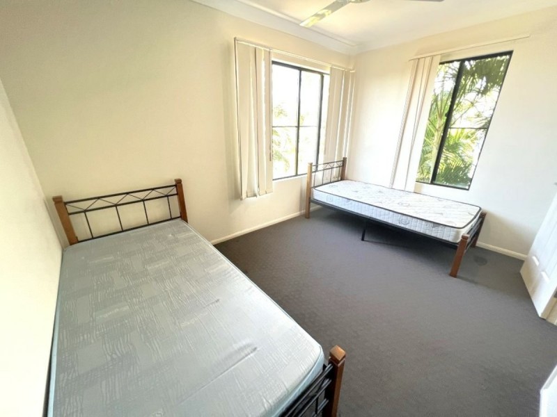 Unit 4/46 Gregory Street, Bowen QLD 4805