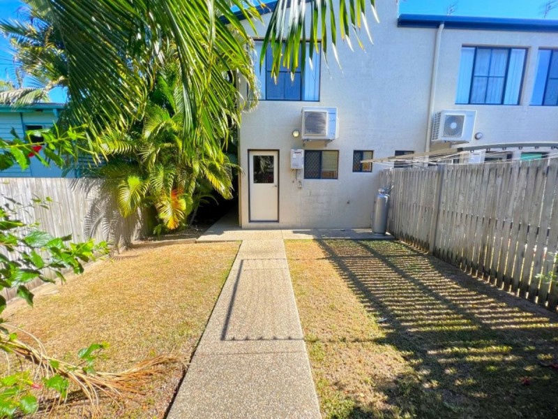 Unit 4/46 Gregory Street, Bowen QLD 4805