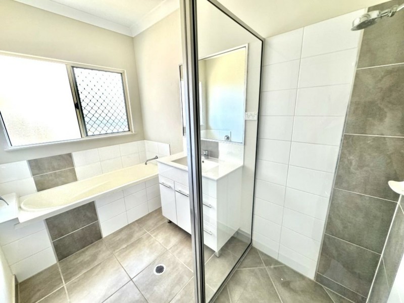 1 Pacific Drive, Bowen QLD 4805