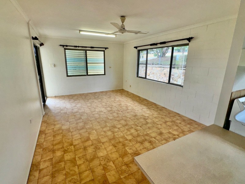 77 Poole Street, Bowen QLD 4805