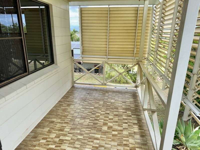 77 Poole Street, Bowen QLD 4805