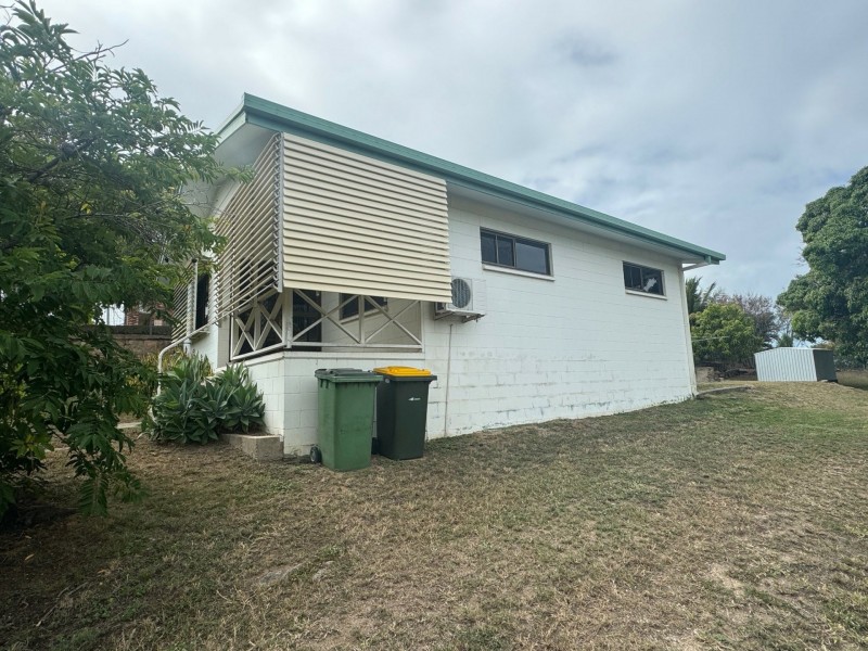 77 Poole Street, Bowen QLD 4805