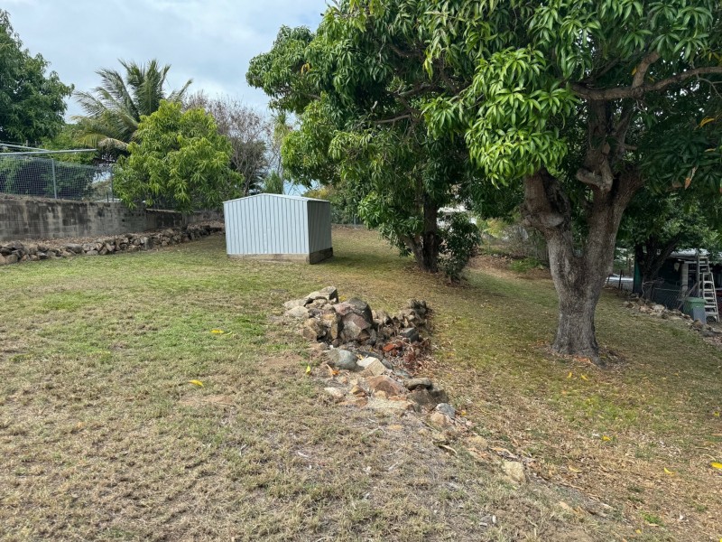 77 Poole Street, Bowen QLD 4805