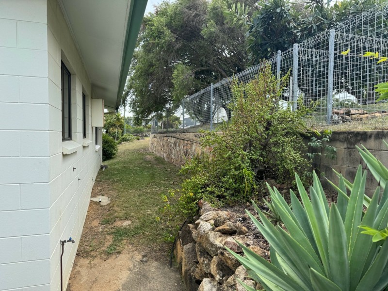 77 Poole Street, Bowen QLD 4805