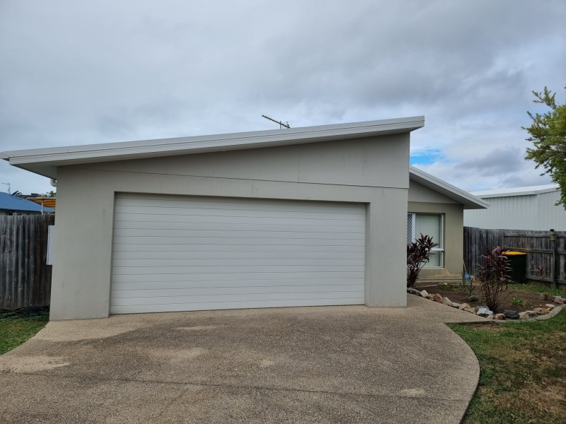 7 Sapphire Crescent, Bowen QLD 4805