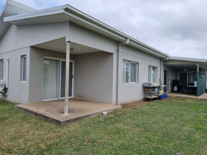 7 Sapphire Crescent, Bowen QLD 4805