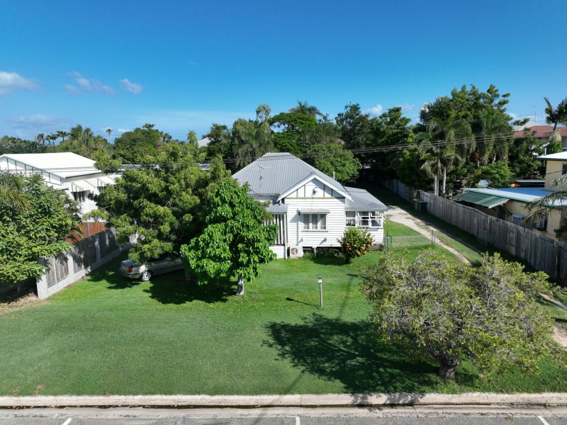 33 George Street, Bowen QLD 4805