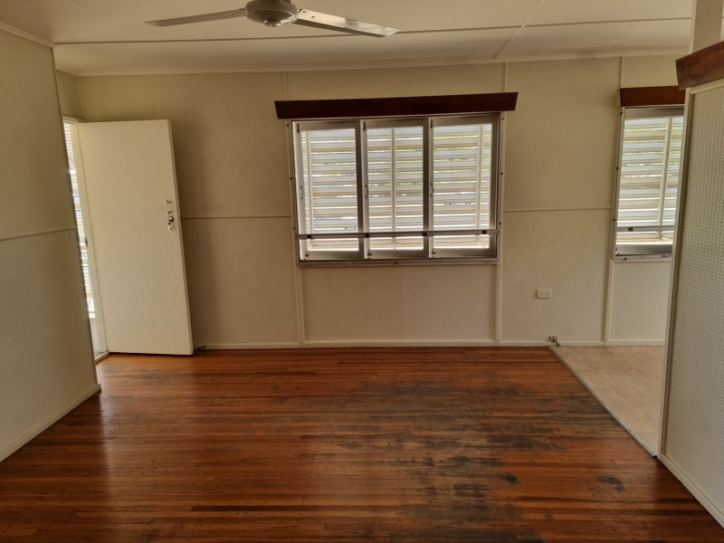 4 Brisbane Street, Bowen QLD 4805