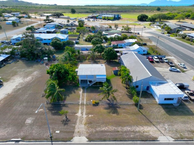 4 Brisbane Street, Bowen QLD 4805