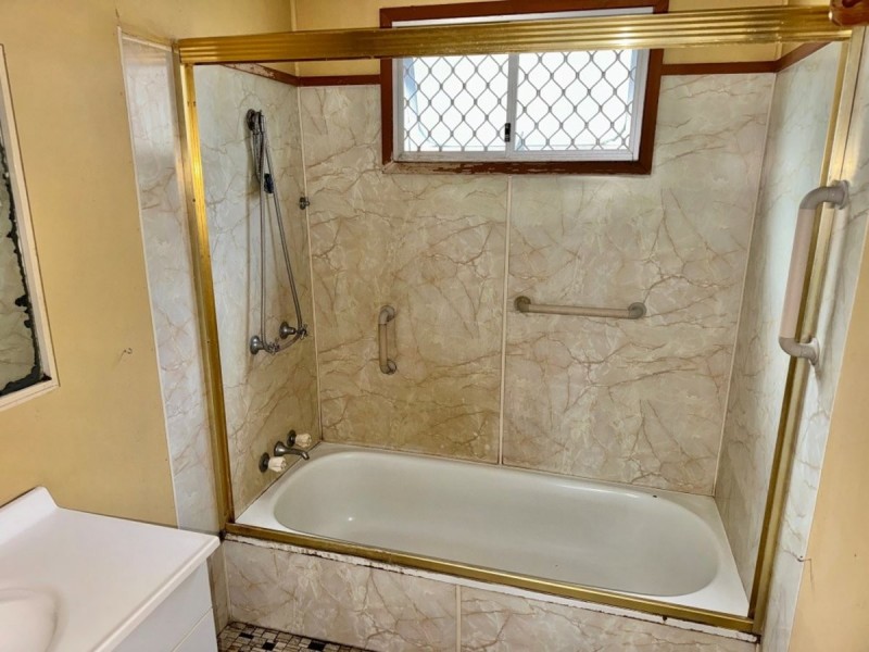 13 Leichhardt Lane, Bowen QLD 4805